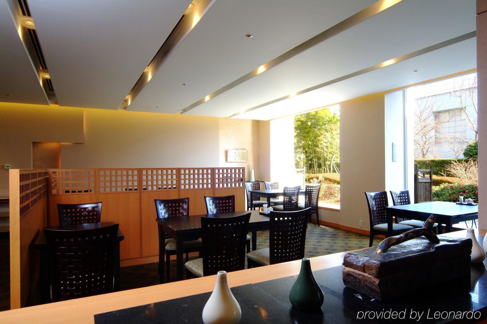 Rembrandt Hotel Ebina Restaurante foto